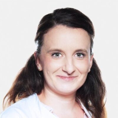 Dr med Claudia Bühler